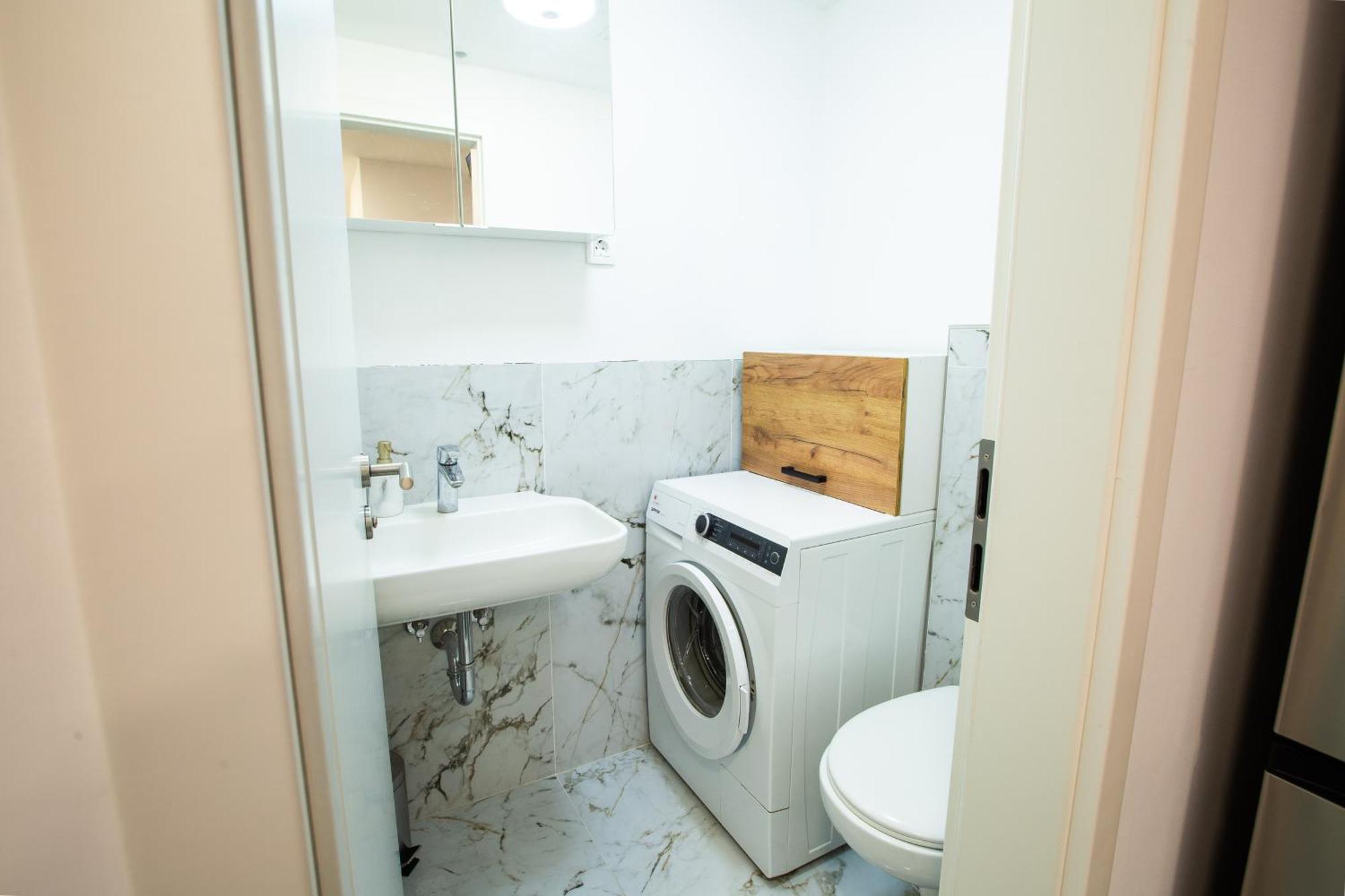Aisha Hostel Ljubljana Exteriör bild